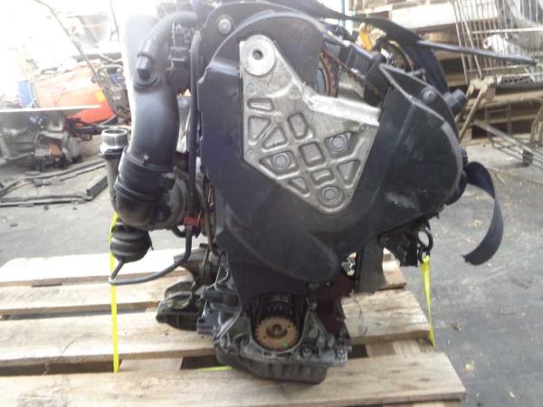 MOTEUR RENAULT 1.9DCI CODE F9QN8780 - Vue 3
